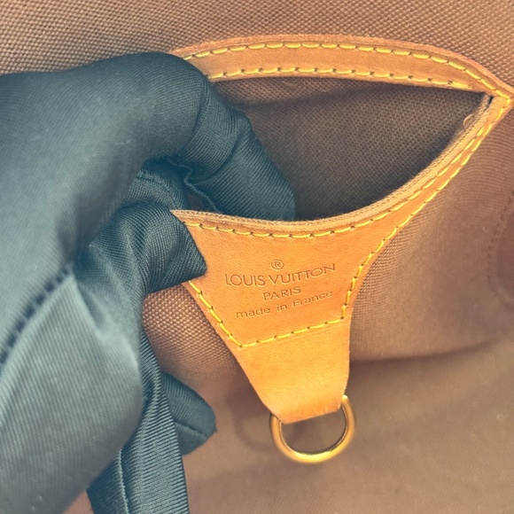 Louis Vuitton Elipse - Picture 10 of 10